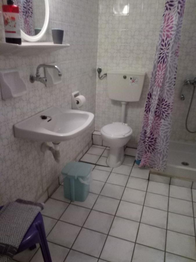 Agnes Rooms Kini Zewnętrze zdjęcie