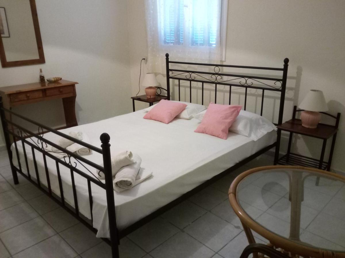 Agnes Rooms Kini Zewnętrze zdjęcie